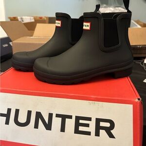 Hunter Women’s Black Chelsea Rain Boots